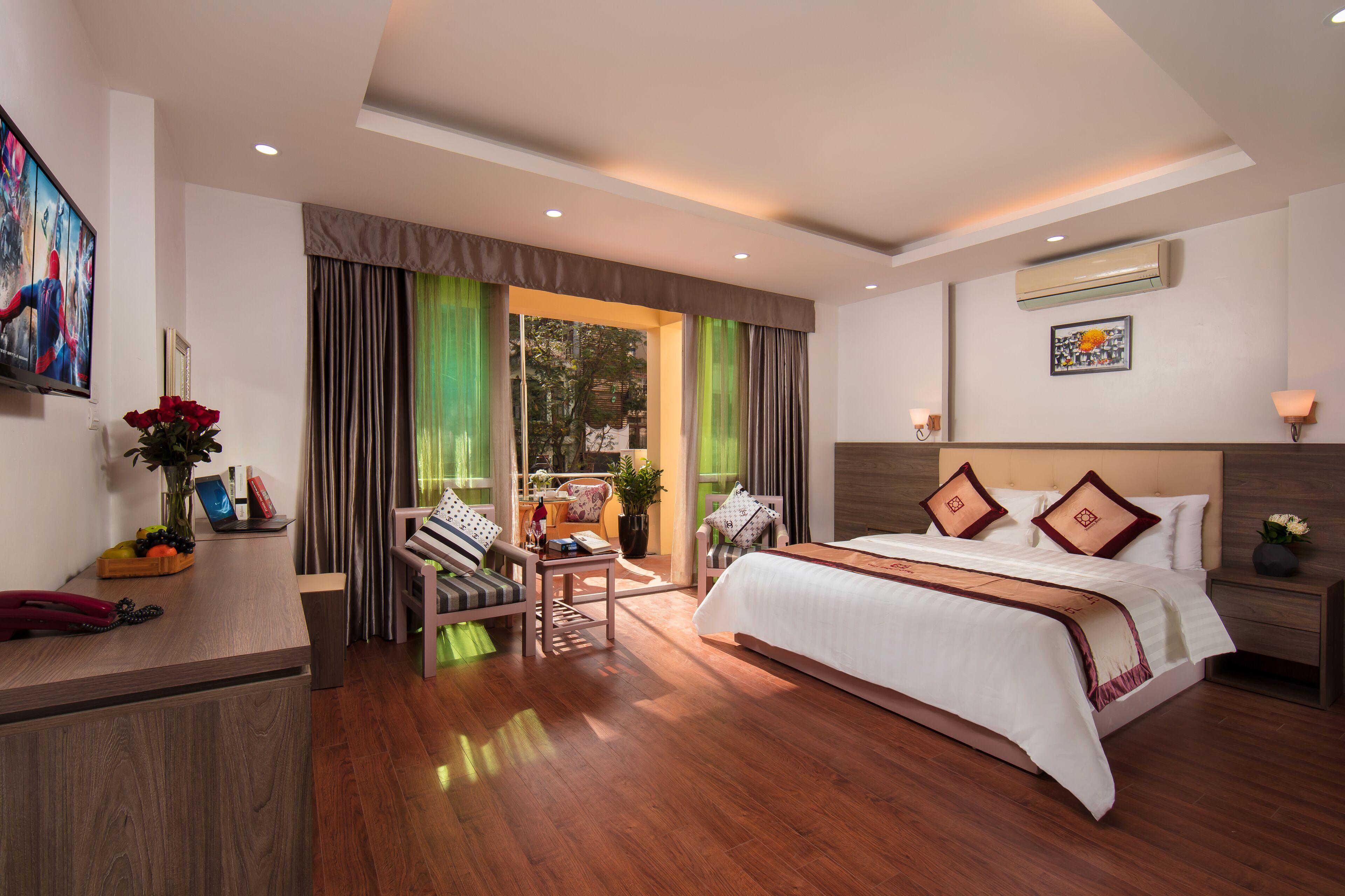 Van Mieu Hotel — Photos 2